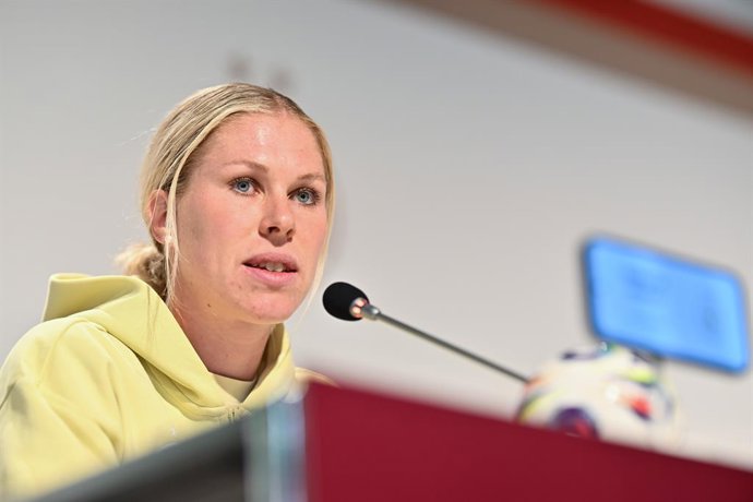 10 July 2025, Switzerland, Zurich: Germany's Rebecca Knaak speaks during a press conference for the German national team ahead of Saturday's UEFA Women's Euro 2025 match against Sweden. Photo: Sebastian Christoph Gollnow/dpa