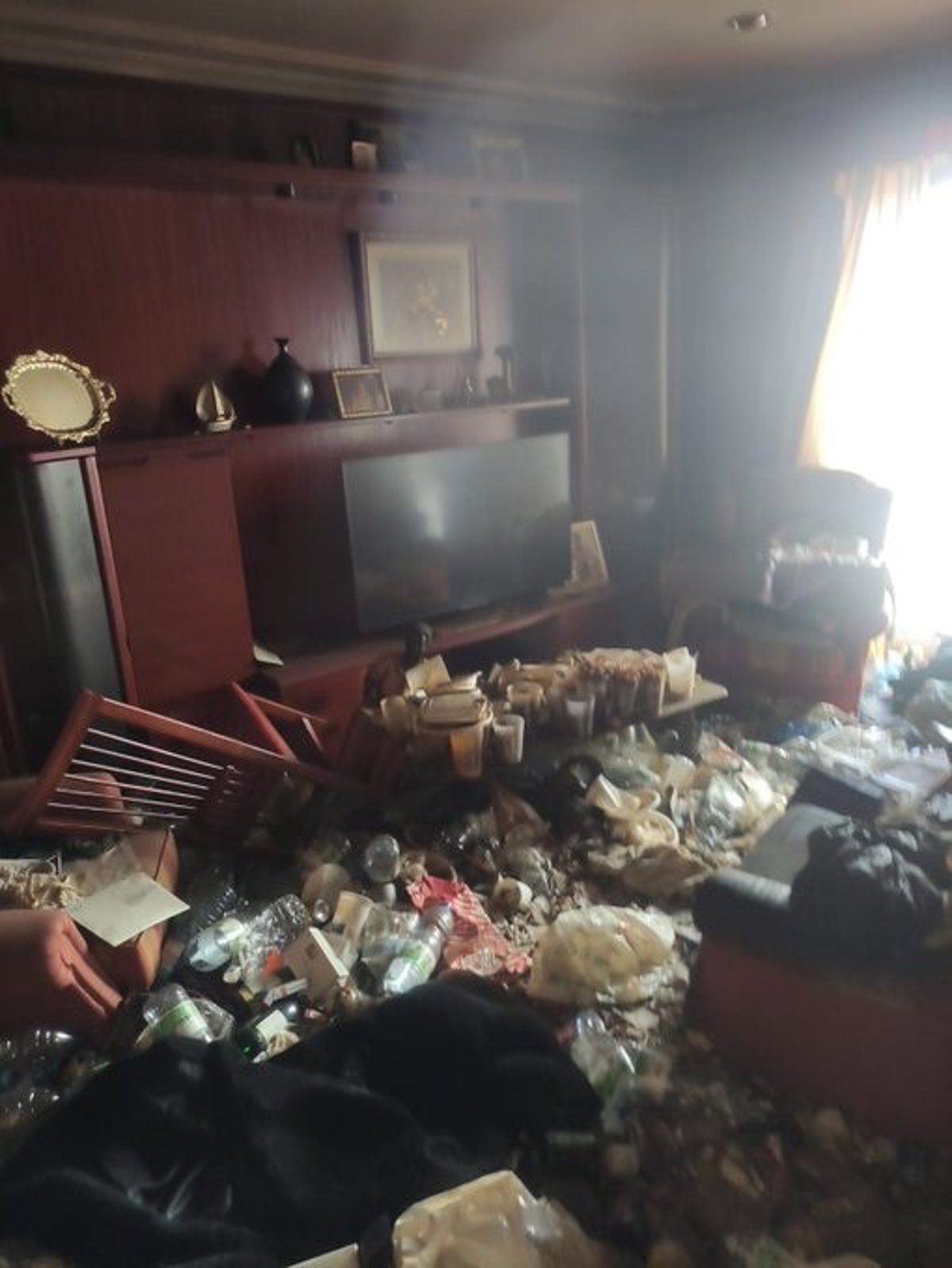 Un incendio en una vivienda de Reinosa obliga a evacuar a un vecino