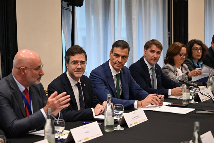El presidente del Gobierno, Pedro Sánchez, mantiene un encuentro con empresarios españoles presentes en Uruguay