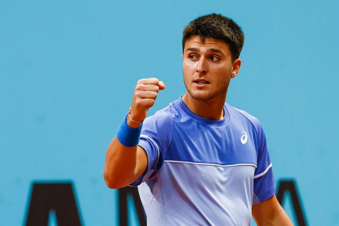 Archivo - Pablo Llamas Ruiz of Spain celebrates a point against Lukas Klein of Slovakia during the Mutua Madrid Open 2024, ATP Masters 1000 and WTA 1000, tournament celebrated at Caja Magica on April 24, 2024 in Madrid, Spain.