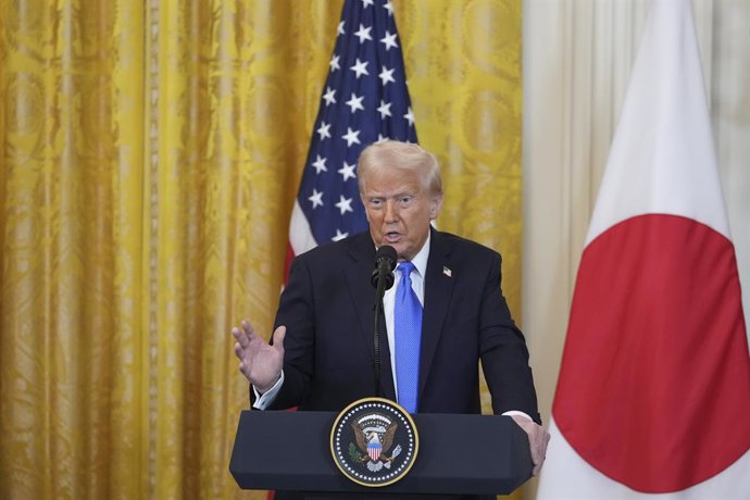 Archivo - February 7, 2025, Washington, District Of Columbia, USA: United States President Donald J Trump participates in a news conference with Prime Minister of Japan, Shigeru Ishiba at the White House in Washington, DC, February 7, 2025
