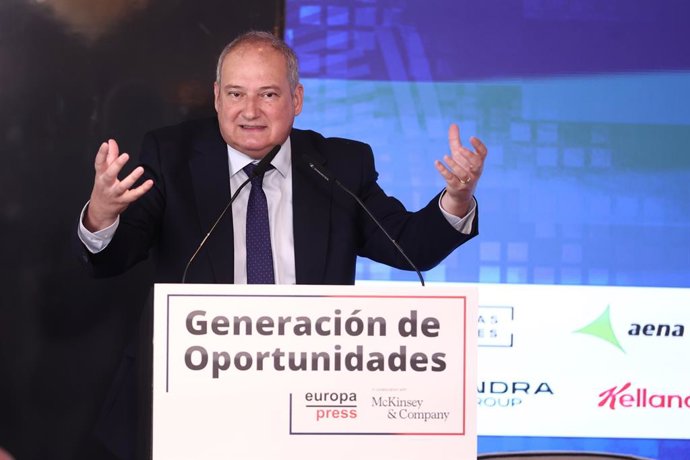 El ministro de Industria y Turismo, Jordi Hereu, participa en un encuentro del foro 'Generación de Oportunidades' de Europa Press, en el Hotel Rosewood Villa Magna, a 23 de julio de 2025, en Madrid (España).