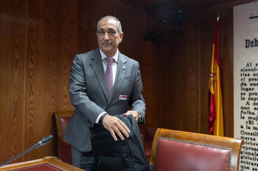 El consejero de Cohesión Territorial del Gobierno de Navarra, Óscar Chivite Cornago, comparece en la comisión de investigación sobre el Caso Koldo, en el Senado, a 15 de julio de 2025, en Madrid (España).