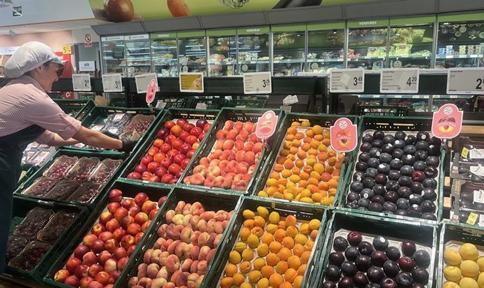 Consum compra 7.753 tones de fruita d'os d'origen local