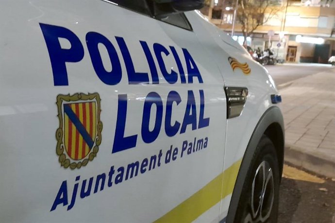 Coche de la Policía Local de Palma