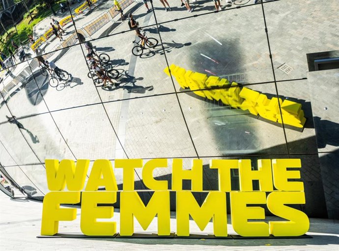 Campaña Watch The Femmes de Zwift.