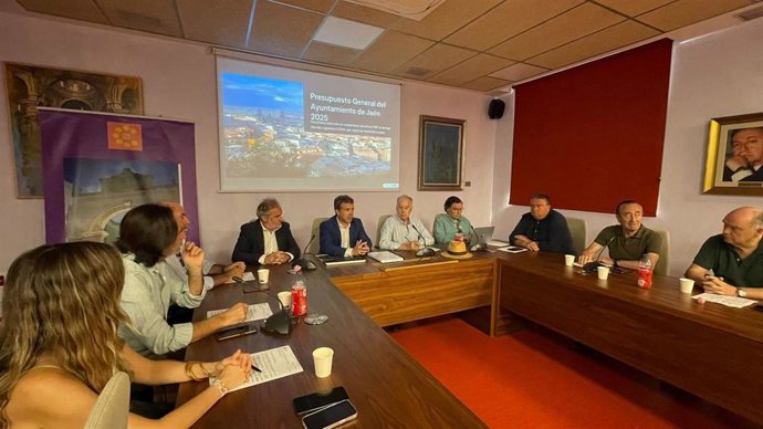 Reunón del alcalde con el CES local sobre el presupuesto