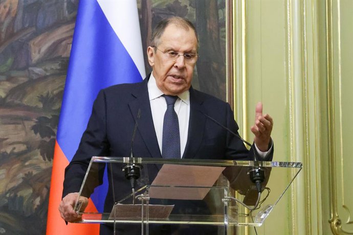 RÚSSIA, MOSCOU - 22 DE JULHO DE 2025: Sergei Lavrov, Ministro das Relações Exteriores da Rússia, dá uma coletiva de imprensa conjunta com sua homóloga moçambicana Maria Manuela Lucas após sua reunião bilateral na Casa de Recepção
