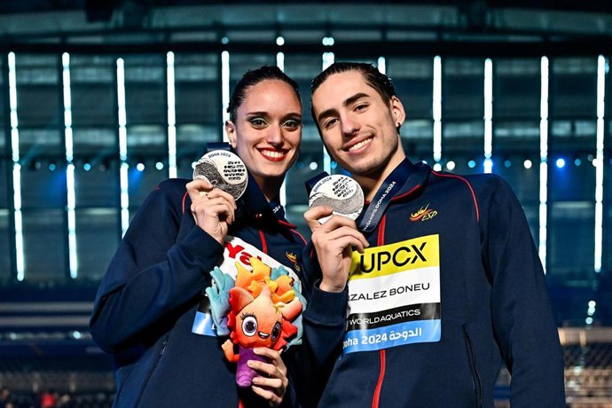 Archivo - Dennis González y Mireia Hernández, con la plata en dúo mixto libre de Doha 2024