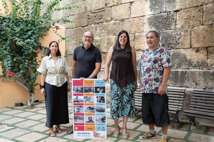 Presentación del Festival 'Alma de Almócita' en el Patio del Mandarino del área de Cultura de la Diputación de Almería.