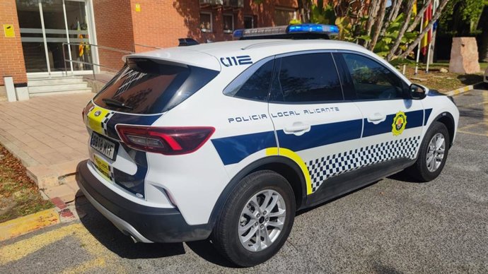 Vehículo de la Policía Local de Alicante, en una imagen de archivo