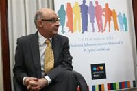 Las gasísticas definieron a Montoro como "simpático" tras una reunión: "Ha hablado de política, no ha preguntado nada"