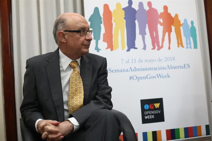 Archivo - El exministro de Hacienda y Función Pública, Cristóbal Montoro.