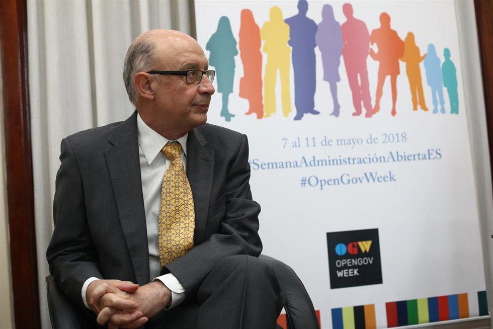 Archivo - El exministro de Hacienda y Función Pública, Cristóbal Montoro.