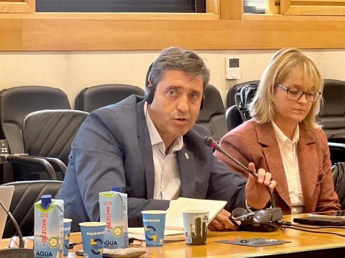 Archivo - Director egneral de Pesca Marítima, Francisco González, en la reunión del Comité Consultitvo Regional de Aguas Suroccidentales.