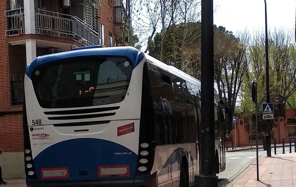 Archivo - Autobús en Getafe