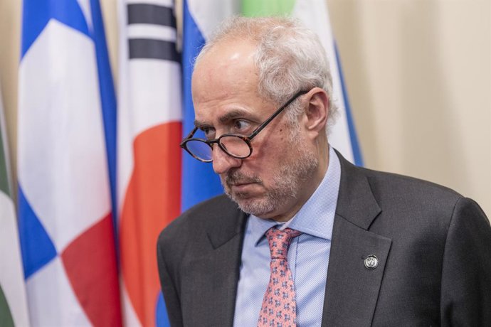 Archivo - Arquivo - 8 de abril de 2025, Nova York, Nova York, Estados Unidos: O porta-voz do secretário-geral Stephane Dujarric participa do discurso do secretário-geral Antonio Guterres sobre a situação em Gaza na sede da ONU em Nova York