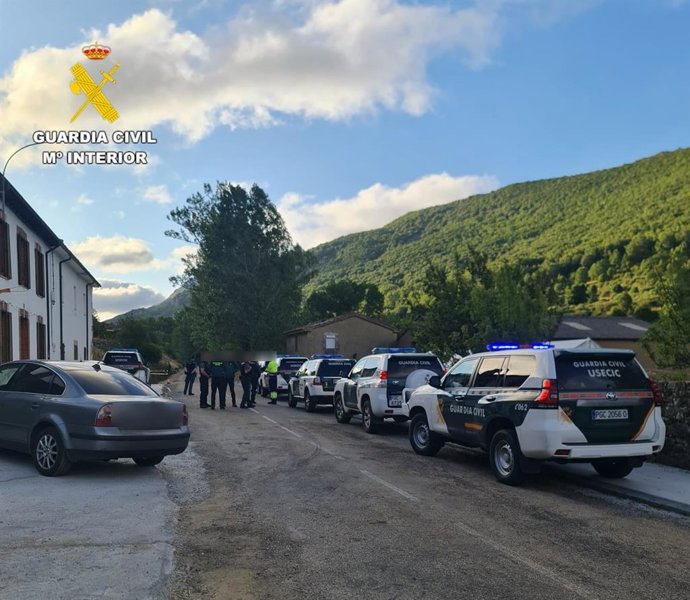 Imagen del dispositivo de búsqueda para localizar a la mujer desaparecida en Cármenes (León)