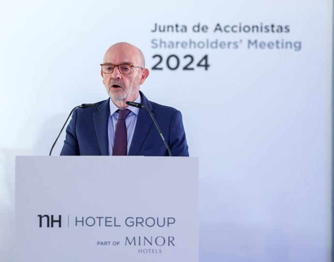 Archivo - El consejero delegado de NH Hotel Group, Ramón Aragonés, interviene durante la junta general de accionistas de NH Hotel Group, en el NH Madrid Ventas, a 19 de abril de 2024, en Madrid (España). NH Hotel Group, controlado desde 2018 por el grupo 