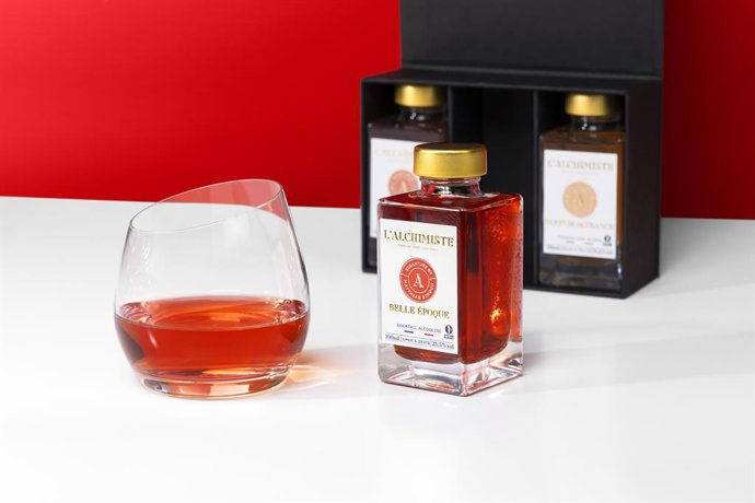 Archivo - Air France lanza una exclusiva colección de cócteles para clientes La Première