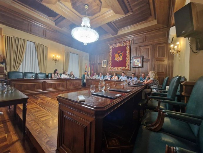 Debate sobre el Estado de la Ciudad en Teruel, con ausencia de la izquierda.