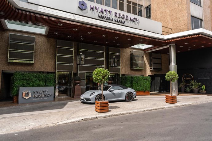 Archivo - Escapada de lujo en Madrid: alta cocina, Porsche y descanso de cinco estrellas en el Hyatt Regency Hesperia