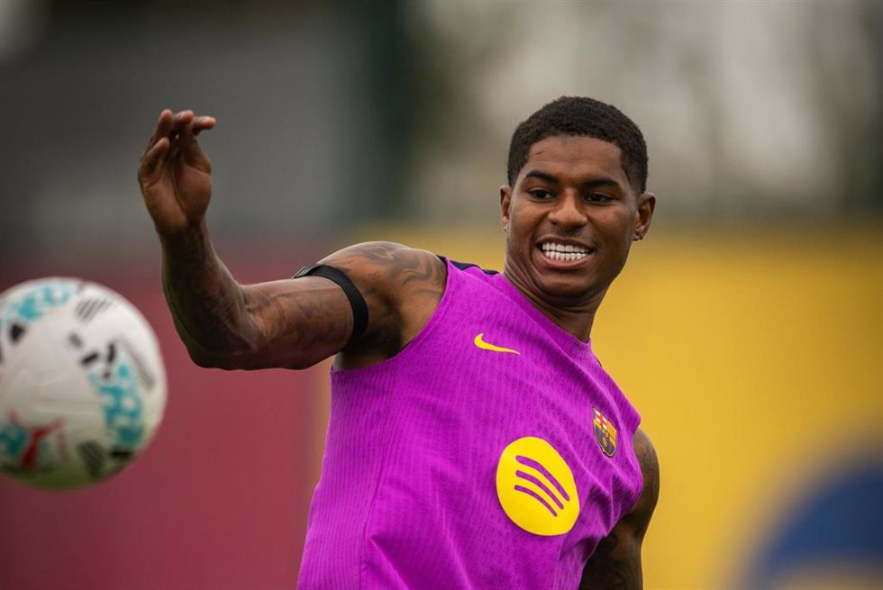 El jugador del Bara Marcus Rashford en su primera sesión de entrenamiento en la Ciutat Esportiva Joan Gamper