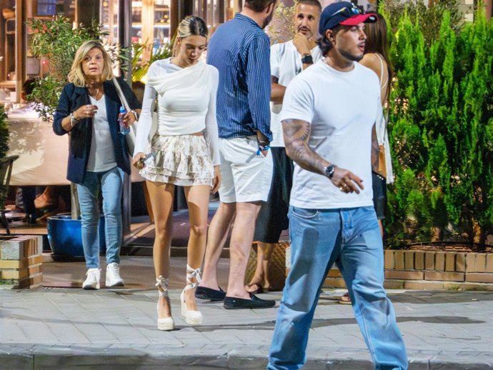 Terelu Campos , Alejandra Rubio y Carlo Costanzia se han reencontrado tras sus vacaciones