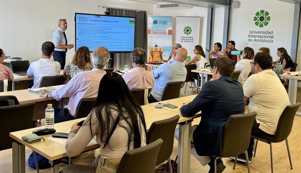 Curso de Verano sobre 'Contratación pública: doctrina aplicada a supuestos reales. El acuerdo Mercosur-UR. Nuevas perspectivas en la contratación internacional' en la UNIA en La Rábida.