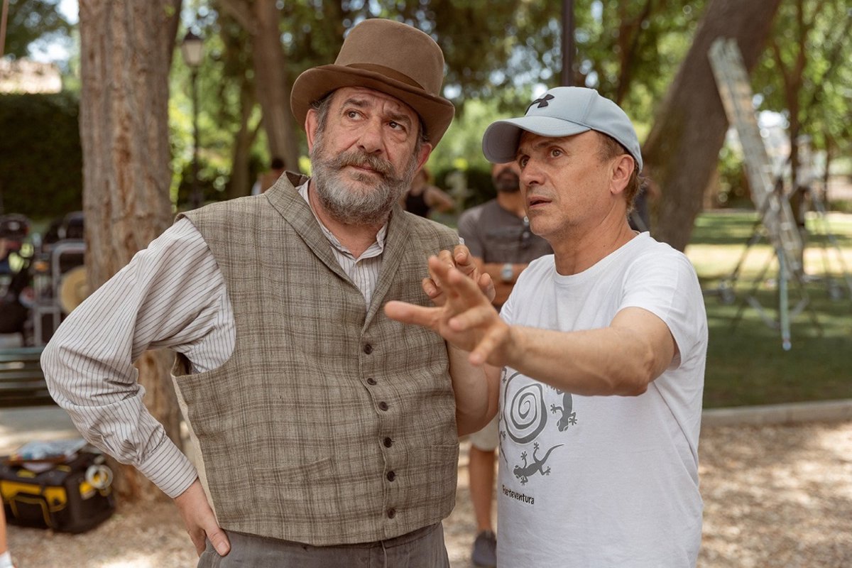 José Mota debuta como director de cine con  Arriba Tutto , protagonizada por él junto con Karra Elejalde y Olivia Molina