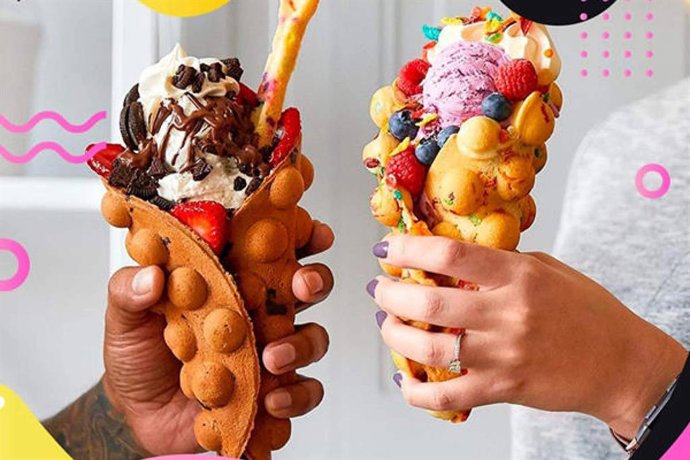 Llooly introduce los bubble waffles e ice rolls en España con formato de franquicia