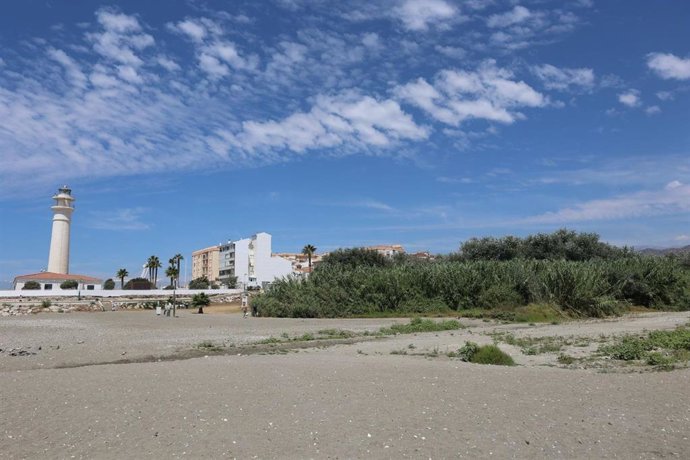 Desembocadura del río Torrox (Málaga).