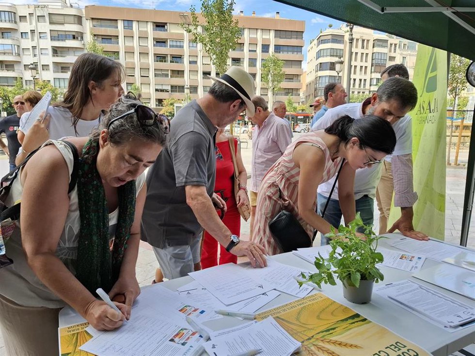 Movilización por el futuro del cultivo del cereal en la provincia de Granada