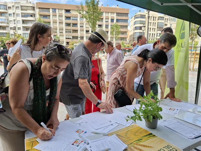 Movilización por el futuro del cultivo del cereal en la provincia de Granada