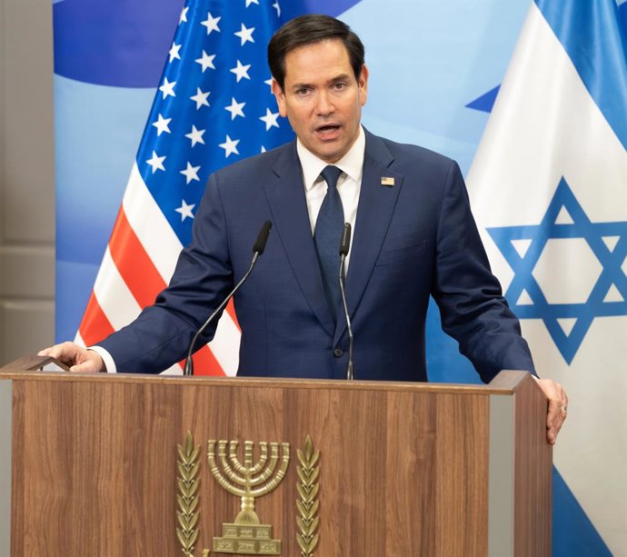 Archivo - 16 de fevereiro de 2025, Jerusalém, Israel: O secretário de Estado dos EUA, Marco Rubio, responde a uma pergunta durante uma coletiva de imprensa conjunta com o primeiro-ministro israelense Benjamin Netanyahu, no Gabinete do Primeiro Ministro, e