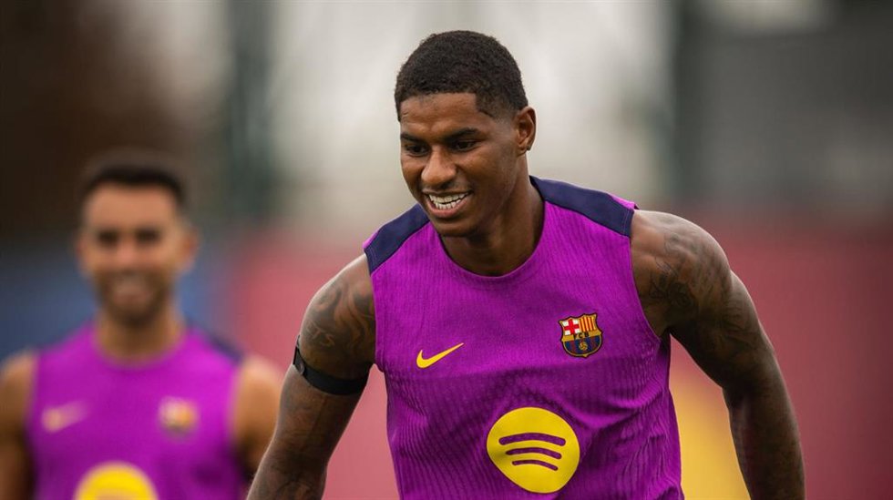 El jugador del Bara Marcus Rashford en su primera sesión de entrenamiento en la Ciutat Esportiva Joan Gamper