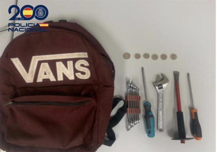 Material incautado a los detenidos.