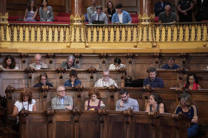 Vista general durante el pleno en el Ayuntamiento de Barcelona, a 25 de julio de 2025.