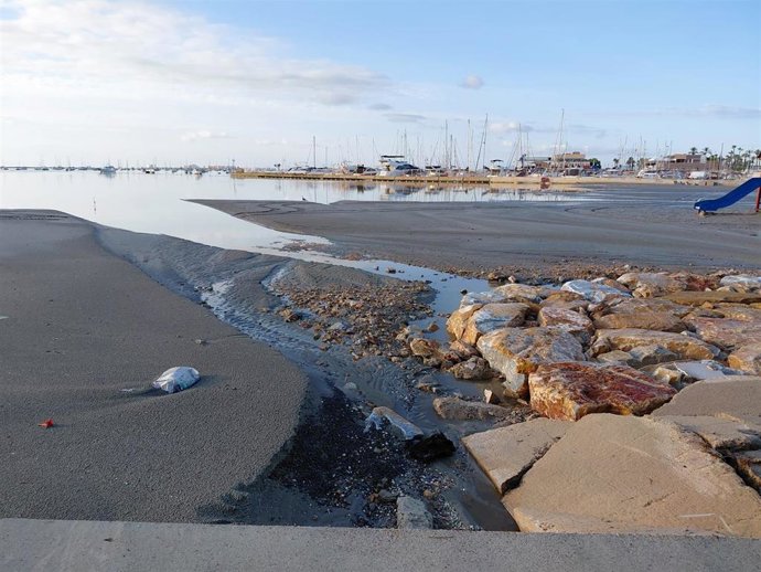 San Pedro del Pinatar registra un episodio de lluvias intensas que deja más de 50 litros por m2 en pocas horas