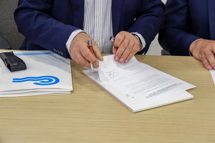 Firma del Gobierno canario y Cabildo de Gran Canaria para el replanteo de las obras de mejora de tres barrancos en el sur de Gran Canaria