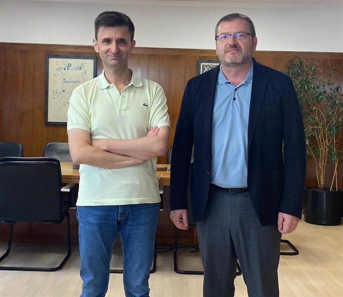 El presidente de RTVE, José Pablo López, y el presidente de la OCB, Antoni Llabrés