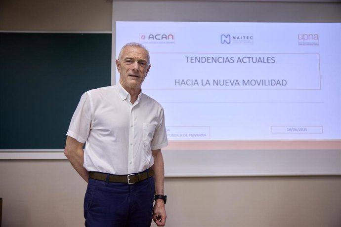 Archivo - Juan Córdoba, ingeniero industrial, ponente de la sesión organizada por la Cátedra de Ingeniería del Automóvil de la UPNA.