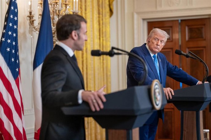 Archivo - Emmanuel Macron y Donald Trump 