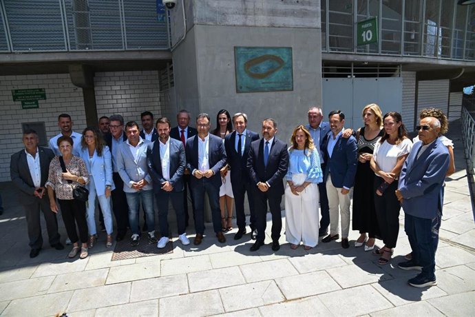 Tenerife celebra los cien años de "historia y afición" del Estadio Heliodoro Rodríguez López