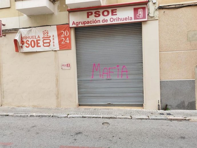 El PSPV denuncia un ataque vandálico a su sede de Orihuela