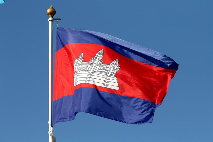 Archivo - June 9, 2024, Saint Petersburg, Russia: The flag of the Kingdom of Cambodia seen in the gallery of flags of the participating countries in the framework of St. Petersburg International Economic Forum 2024
