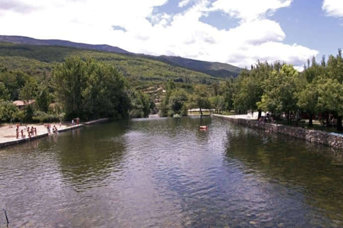Archivo - Piscina natural del Valle del Jerte
