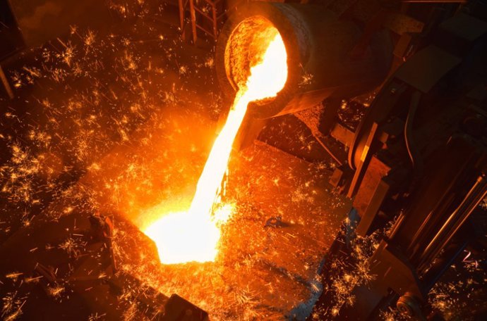 Archivo - Producción de acero