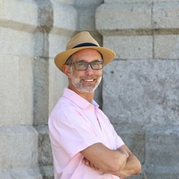 Fabián Plaza, ganador del XIV Premio de Novela Histórica Ciudad de Úbeda con la obra 'Pero el fénix vuela'