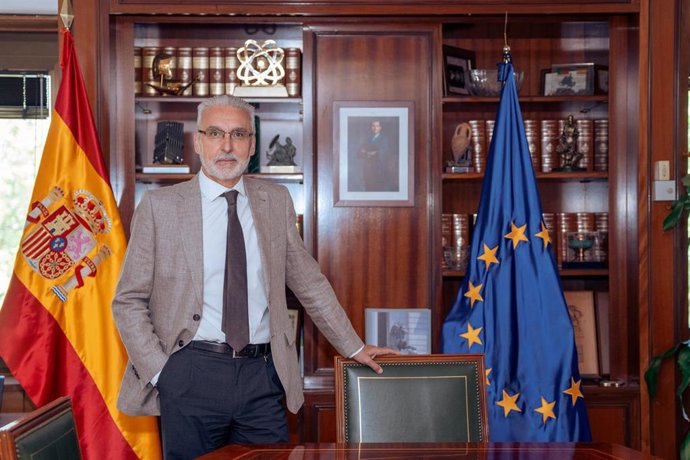 El presidente del Consejo de Seguridad Nuclear (CSN), Juan Carlos Lentijo, posa para Europa Press, a 8 de julio de 2025, en Madrid (España).